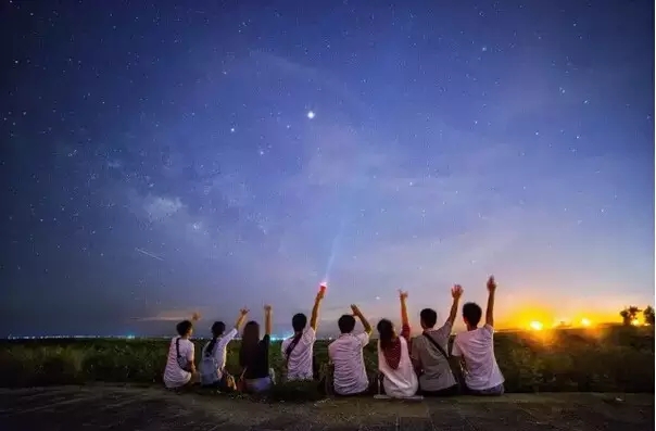 �����������V������������