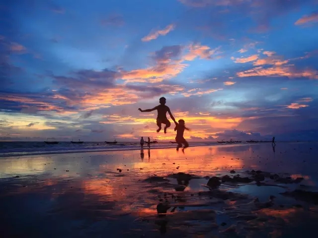 �����������V������������