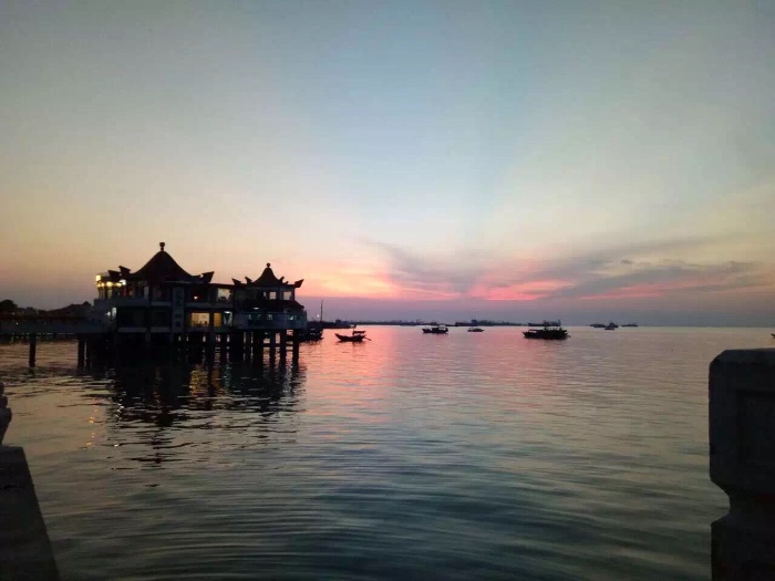 �������V������������