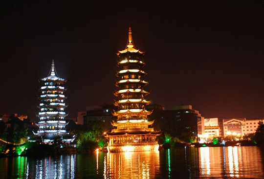 ����������